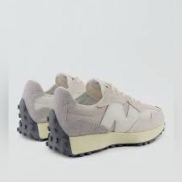 New Balance 327 retro sneaker in sea salt rain cloud M 9/W 10.5 - Picture 7 of 16